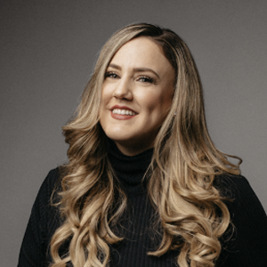 Vanessa Vasadi Figueroa headshot